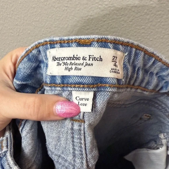 Abercrombie & Fitch High Rise 90s Relaxed Curve Love Jean - Picture 7 of 14
